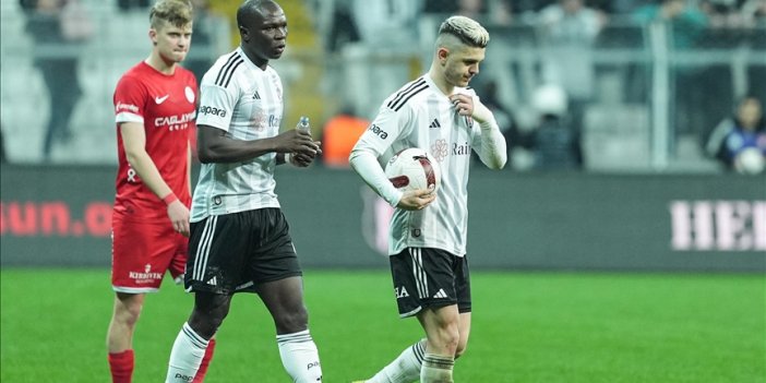 Beşiktaş sahasında Bitexen Antalyaspor'a 2-1 yenildi