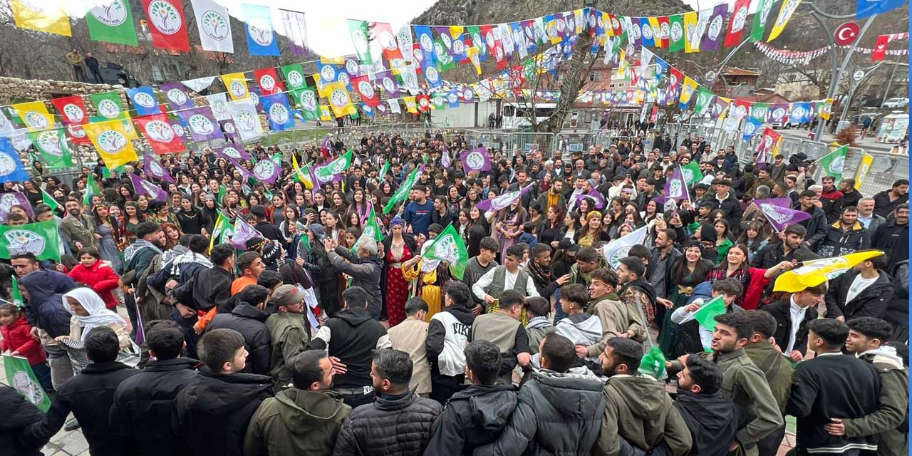 Çukurca Newrozu'nda birlik beraberlik mesajları verildi