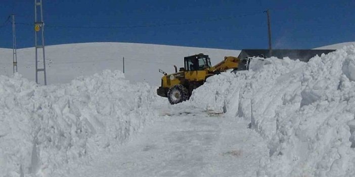 Kars’ta köy yolları ulaşıma kapandı
