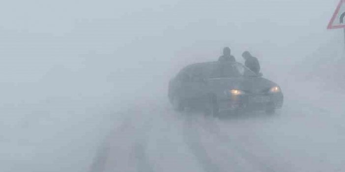 Muradiye’de kar ve tipi nedeniyle kapanan kara yolları ulaşıma açıldı