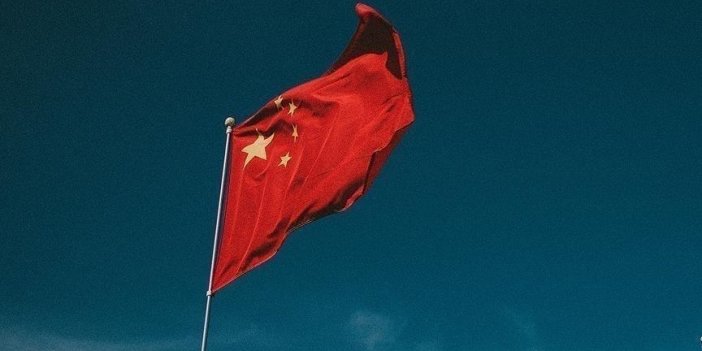 Çin, ABD'ye yolculuk edecek vatandaşlarını uyardı