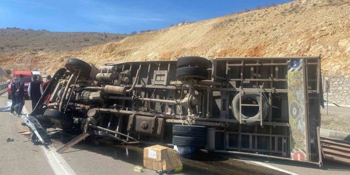 Malatya'da devrilen kamyon sonucu bir kişi öldü