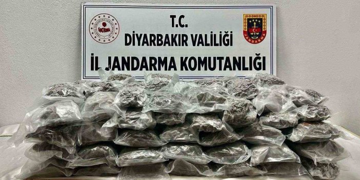 Diyarbakır’da bir araçta 71 kilo uyuşturucu yakalandı