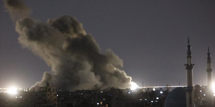 İsrail'in Gazze'de gece boyu süren saldırılarında 5 sivil hayatını kaybetti