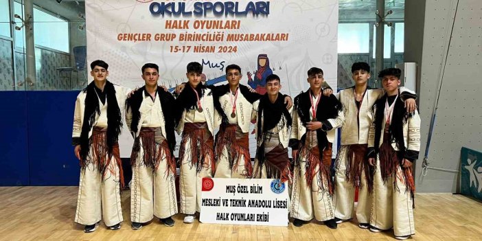 Muşlu gençler Türkiye halkoyunları şampiyonasına gidiyor