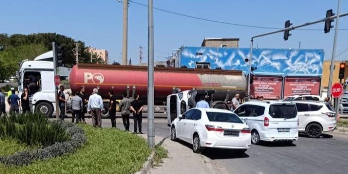 Mardin’de tır, minibüse ve hafif ticari araca çarptı: 4 kişi yaralı