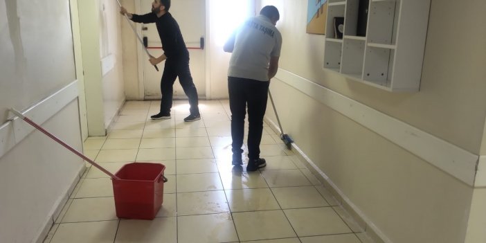 Selahattin Eyyubi Devlet Hastanesi’nde temizlik çalışması