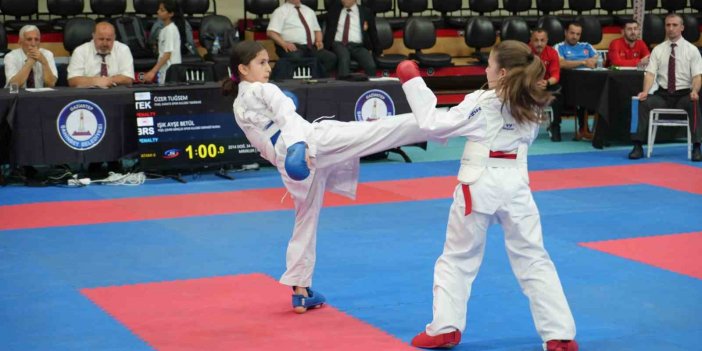 Türkiye Minikler Karate Şampiyonası Antep’te başladı