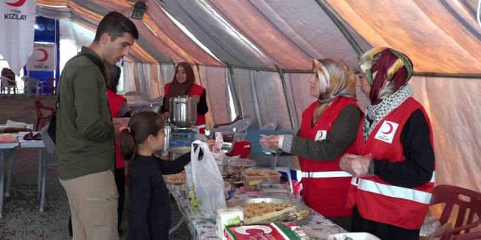 Erciş’te Filistin yararına yardım kampanyası hazırlandı