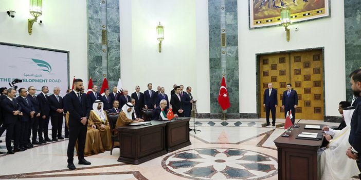 Türkiye, Irak, Katar ve BAE arasında "Kalkınma Yolu" mutabakat zaptı imzalandı