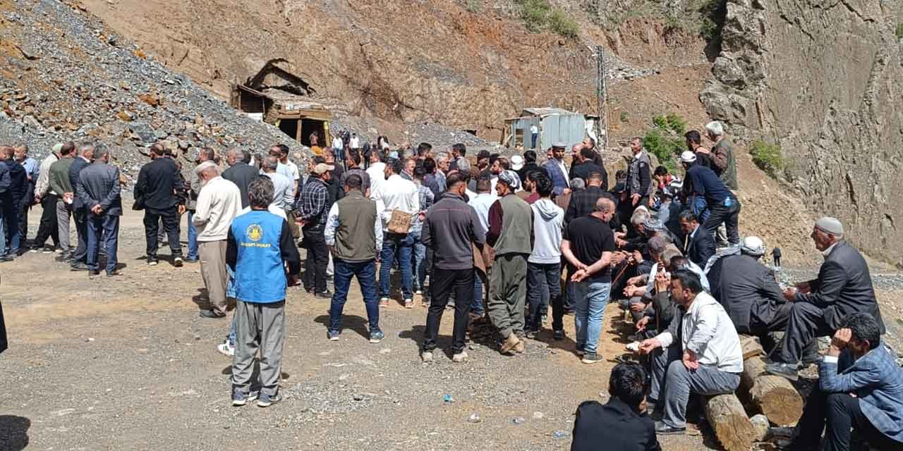 Marinüs köyü sakinleri köylerindeki maden ocağına karşı nöbet başlattı