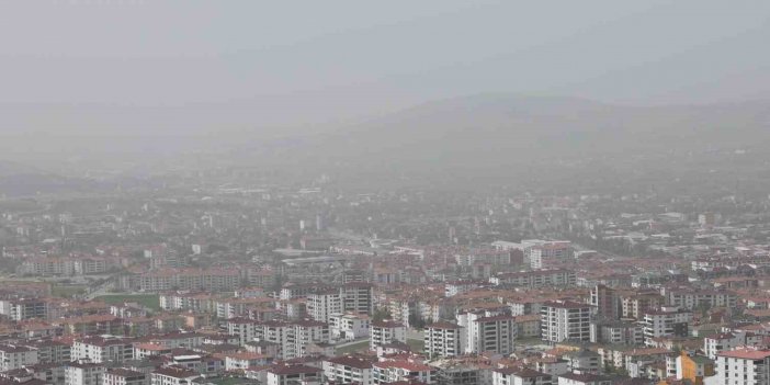 Elazığ’da toz bulutu etkisi