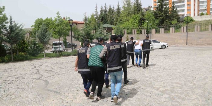Elazığ'daki tefecilik operasyonunda 2 tutuklama
