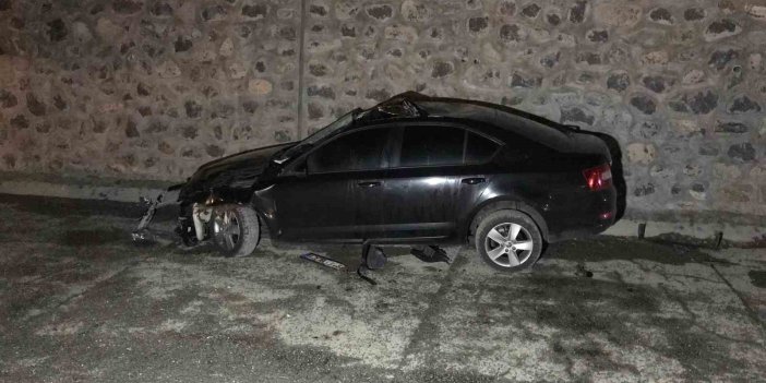 Bingöl’de ata çarpan arabadaki 1 kişi hayatını kaybetti