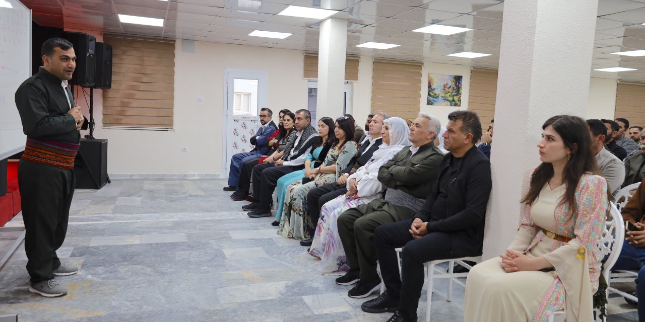 Silopi'de Kürtçe kursu açıldı