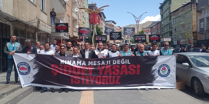 Eğitim sendikaları İstanbul'da okul müdürünün öldürülmesini protesto etti