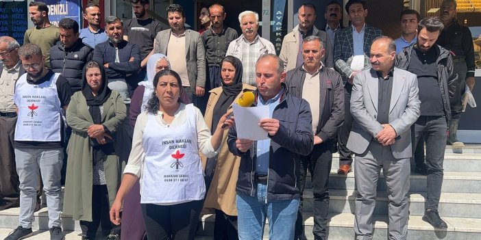 Tutuklu ve hükümlü yakınları Şemdinli'de açıklama yaptı