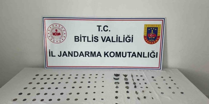 Bitlis’te 131 parça tarihi eser yakalandı