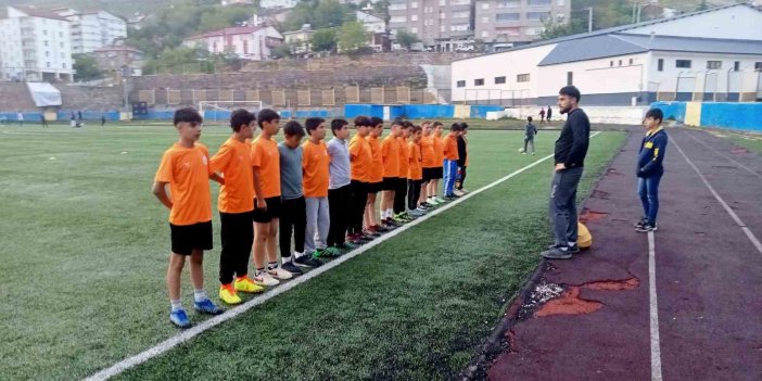Bitlis’te spor antrenmanları farklı branşlarda yapılmaya devam ediliyor