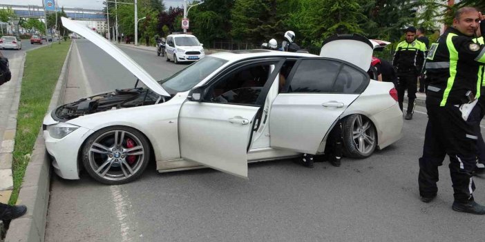 Polisin ihtarına uymayarak kaçan araç kaza yaptı