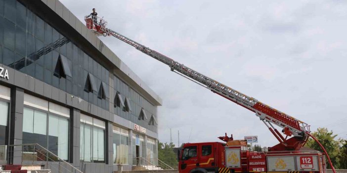 Elazığ’da iş yerinde çıkan yangın korkuttu