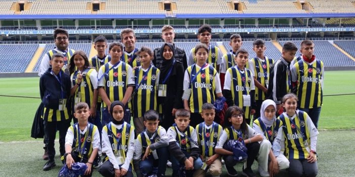Malatyalı depremzede çocuklara Fenerbahçe Başkanı Ali Koç sürpriz yaptı