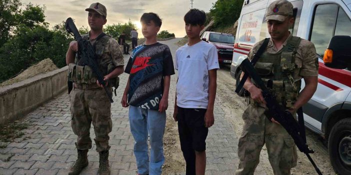 Diyarbakır’da çalılıklarda mahsur kalan 2 çocuğa ulasıldı