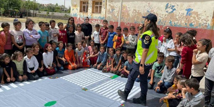 Şırnak’ta çocuklara trafik eğitimi verildi