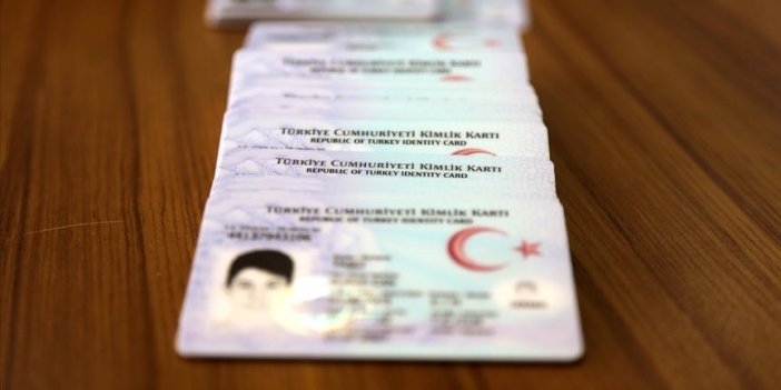 Türkiye'de yaklaşık 6 milyon yurttaş çipli kimlik kartına geçmedi