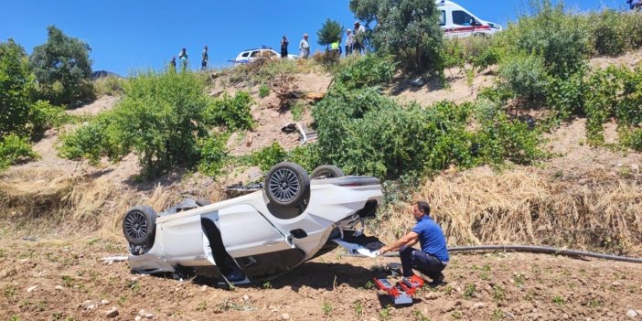 Otomobil şarampole yuvarlandı: 3 kişi yaralandı