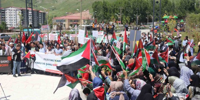Bitlis’te yurttaşlar Filistin için yürüdü
