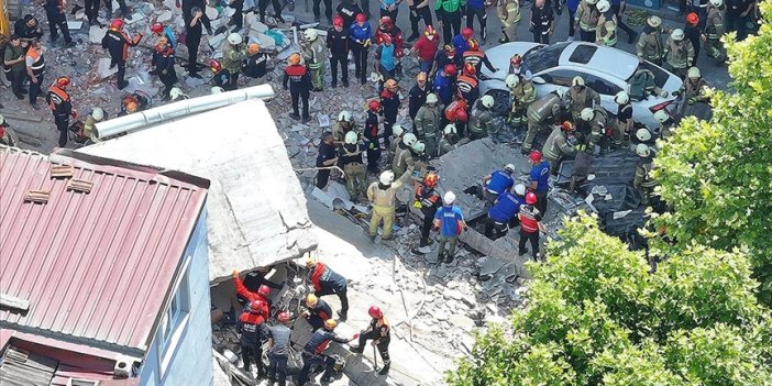 Küçükçekmece'de çöken binada 1 yurttaş hayatını kaybetti, 8 kişi yaralandı