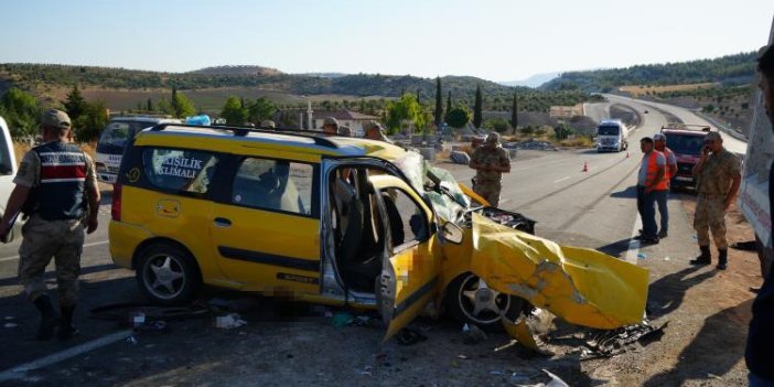 Kilis’te trafik kazası: 2 ölü, 8 ağır yaralı