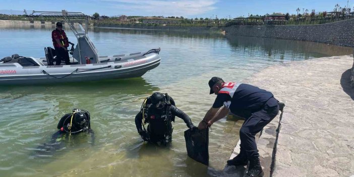 Jandarma baraj gölünde temizlik yaptı