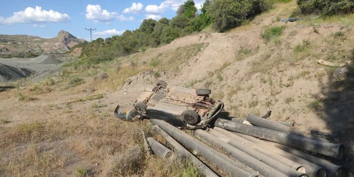 Elazığ’da otomobil şarampole yuvarlandı: 1 ölü, 6 kişi yaralı