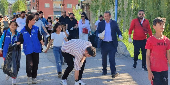 Yüksekova'da çevre temizliği etkinliği