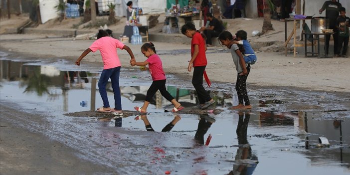 BM'den Gazze'de koleranın yaygınlaşarak "insanlık dışı" koşulları daha da kötüleştirebileceği uyarısını verdi