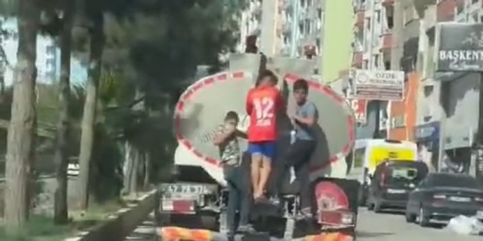 Mardin'in Kızıltepe ilçesinde çocukların tehlikeli yolculuğu