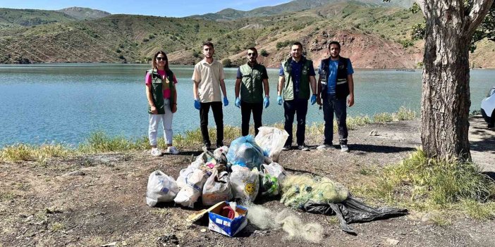 Su kaynaklarını korumak amaçlı çöp topladılar