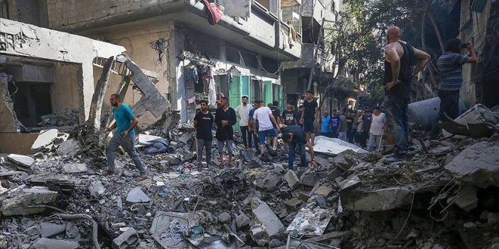 İsrail'in saldırılarını sürdürdüğü Gazze'de can kaybı 37 bin 84'e yükseldi