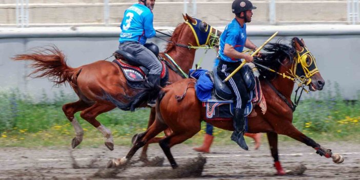 Erzurum’da cirit heyecanı devam ediyor