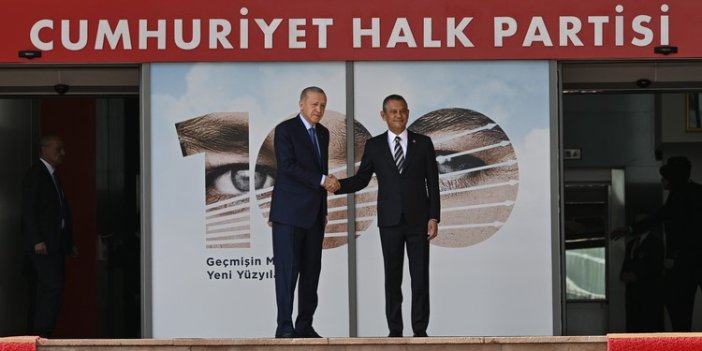 Erdoğan, CHP Genel Başkanı Özel'i CHP Genel Merkezi'nde ziyaret etti