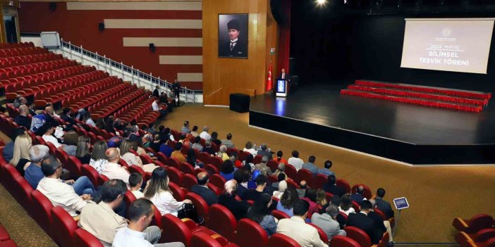 Atatürk Üniversitesi’nde bilimsel teşvik töreni