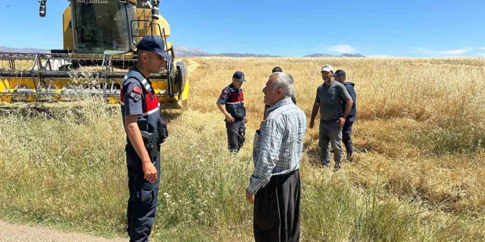 Jandarma ekipleri çiftçileri yangınlar konusunda bilgilendirdi