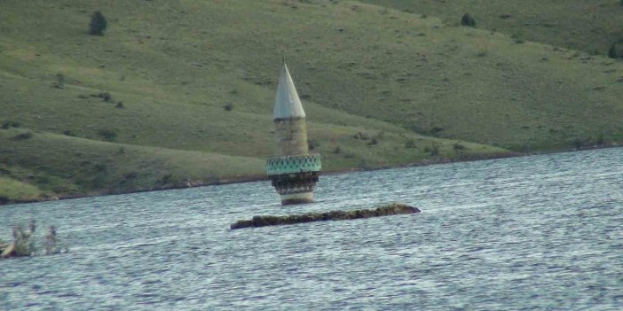 Kars’ta köy sular altında, sadece minare dışarıda kaldı