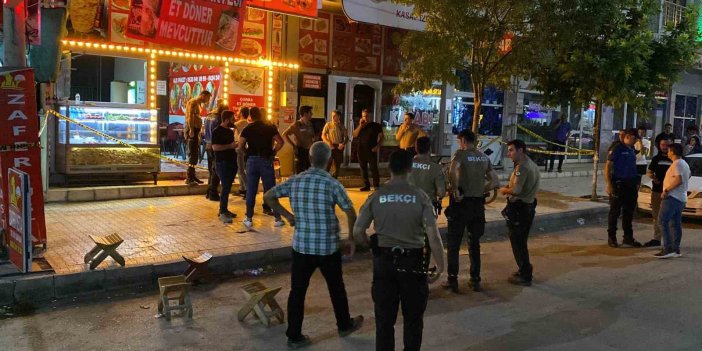 Lokantada yemek yiyen husumetlilerine kurşun yağdırdı: 3 kişi yaralandı