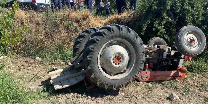 Kontrolden çıkan traktör devrildi: 4 kişi yaralandı