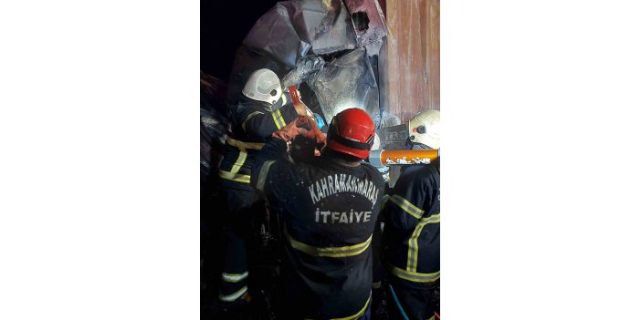 Tır sürücüsü yanarak yaşamını kaybetti