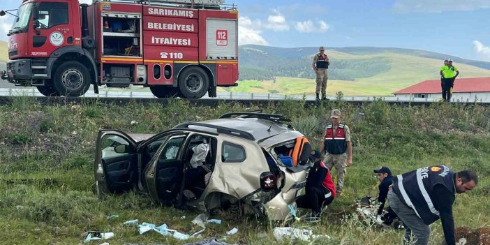 Sarıkamış’ta trafik kazası: 3 kişi yaralandı