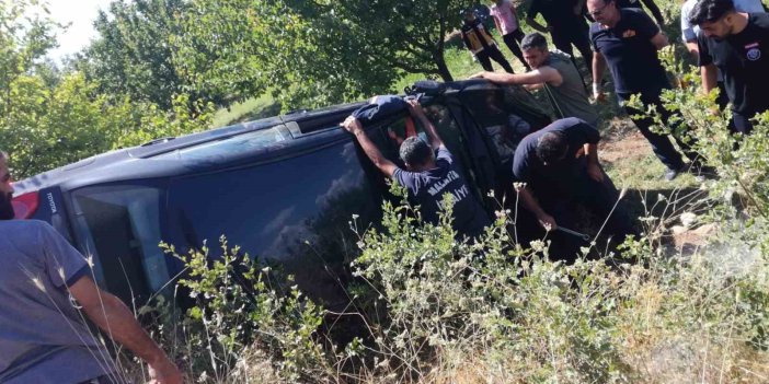 Malatya'da kontrolden çıkarak devrilen aracın sürücüsü yaralandı